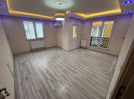 SULTANBEYLİ HAMİDİYE DE SATILIK 5+1 DUBLEKS DAİRE